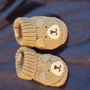 Newborn slippers